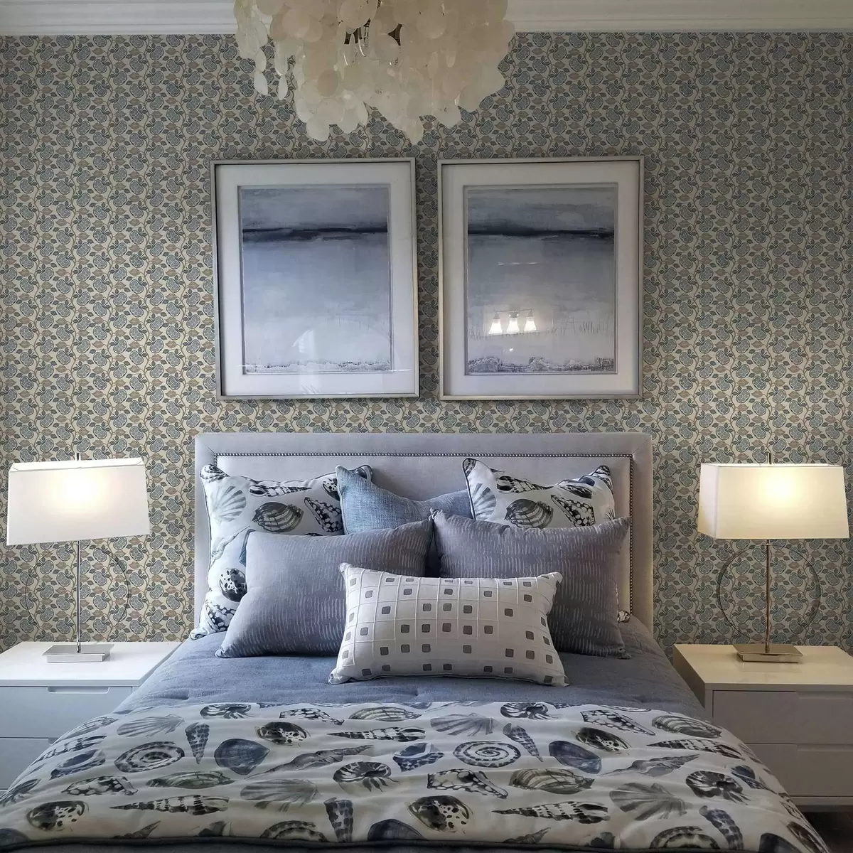 Papel pintado Patrón simétrico con elementos azules y beige a00360