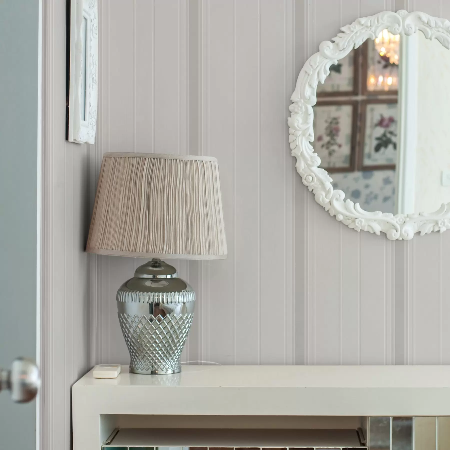 murales de pared Fondo beige con rayas finas y medias gris-blanco a00559