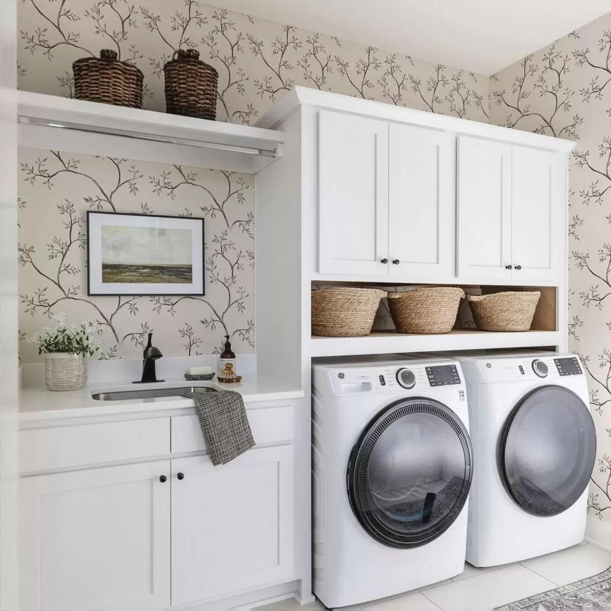 Papel pintado Delicadas ramas frondosas sobre un cálido fondo color crema a00597v1