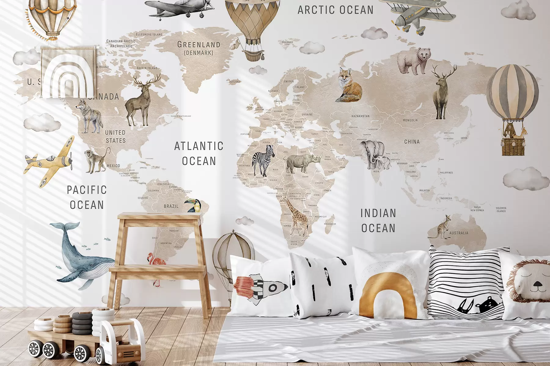 murales de pared Mapa de estilo acuarela para niños con animales y globos aerostáticos. Idioma inglés. Color beige. c00001env2