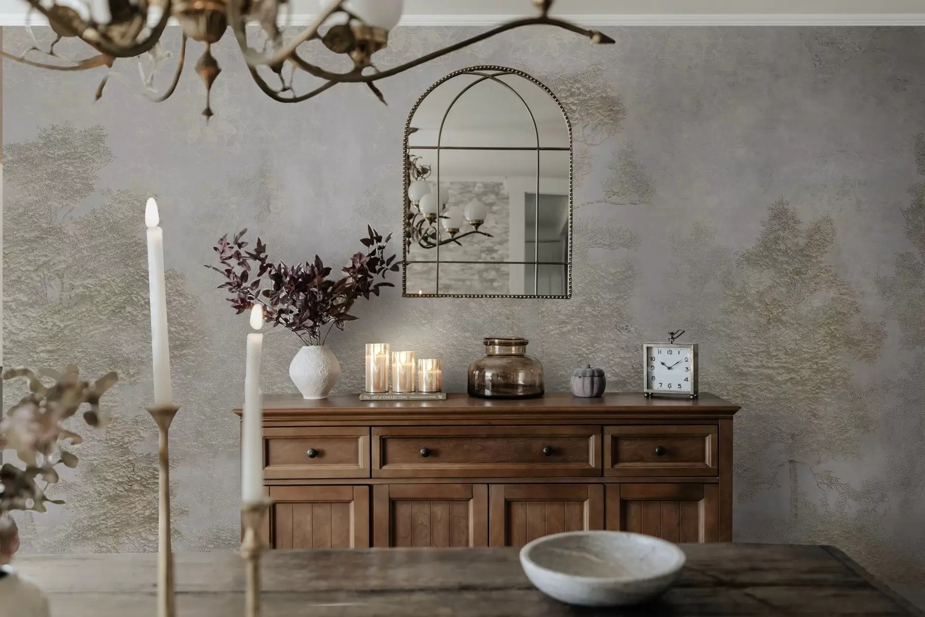 murales de pared Bosque brumoso con una garza blanca y textura suave w04953