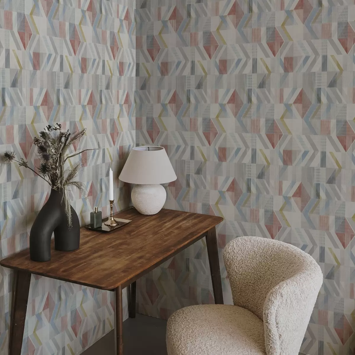 Papel pintado Flechas geométricas en tonos rojos y azules pastel a01056