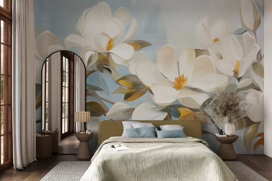 murales de pared Magnolias blancas con hojas verdes sobre fondo azul claro con imitación de pinceladas abstractas. w09478