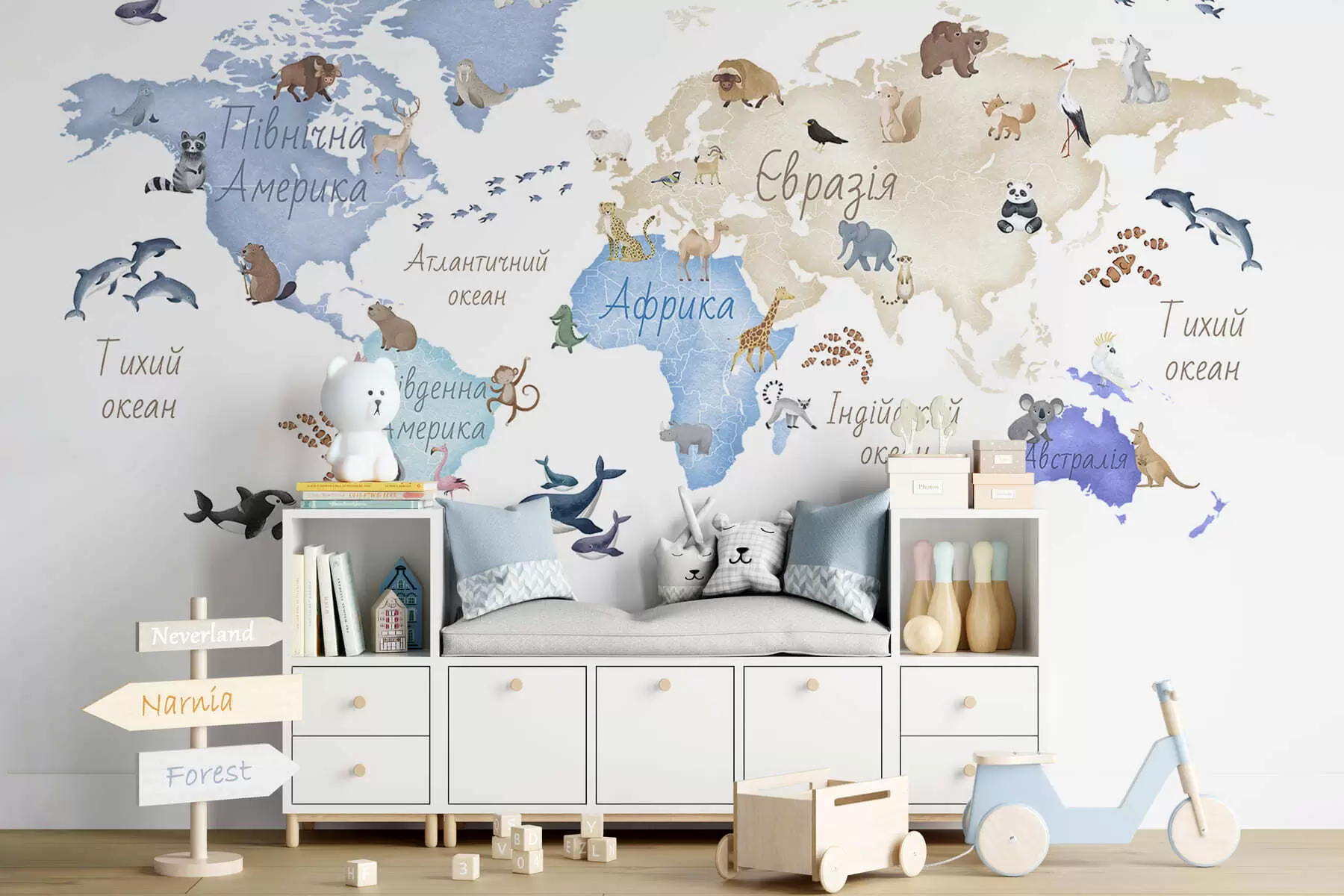 murales de pared Un mapa azul con estilo de acuarela en el que aparecen animales. Etiquetas en ucraniano c00012ukv1