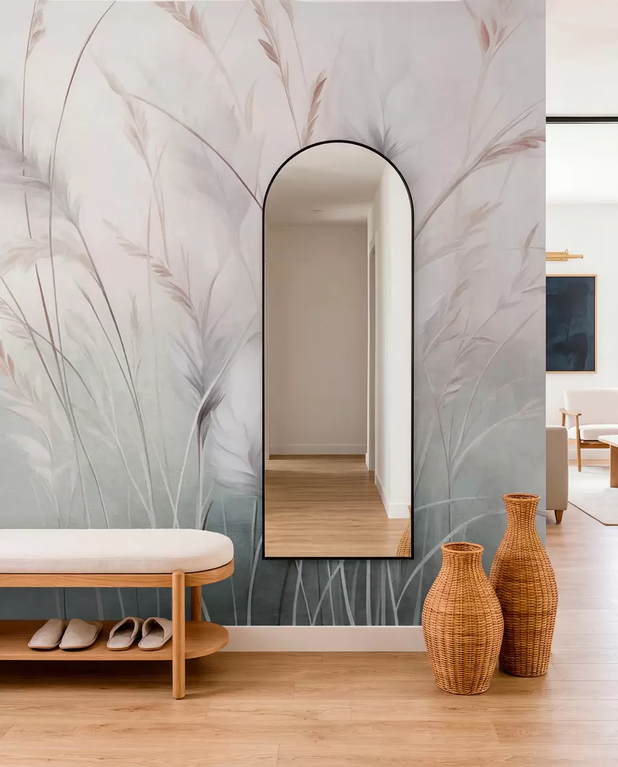 murales de pared Hierbas altas y plumosas que se mecen suavemente sobre un fondo suave y tenue: un delicado arte natural w09831